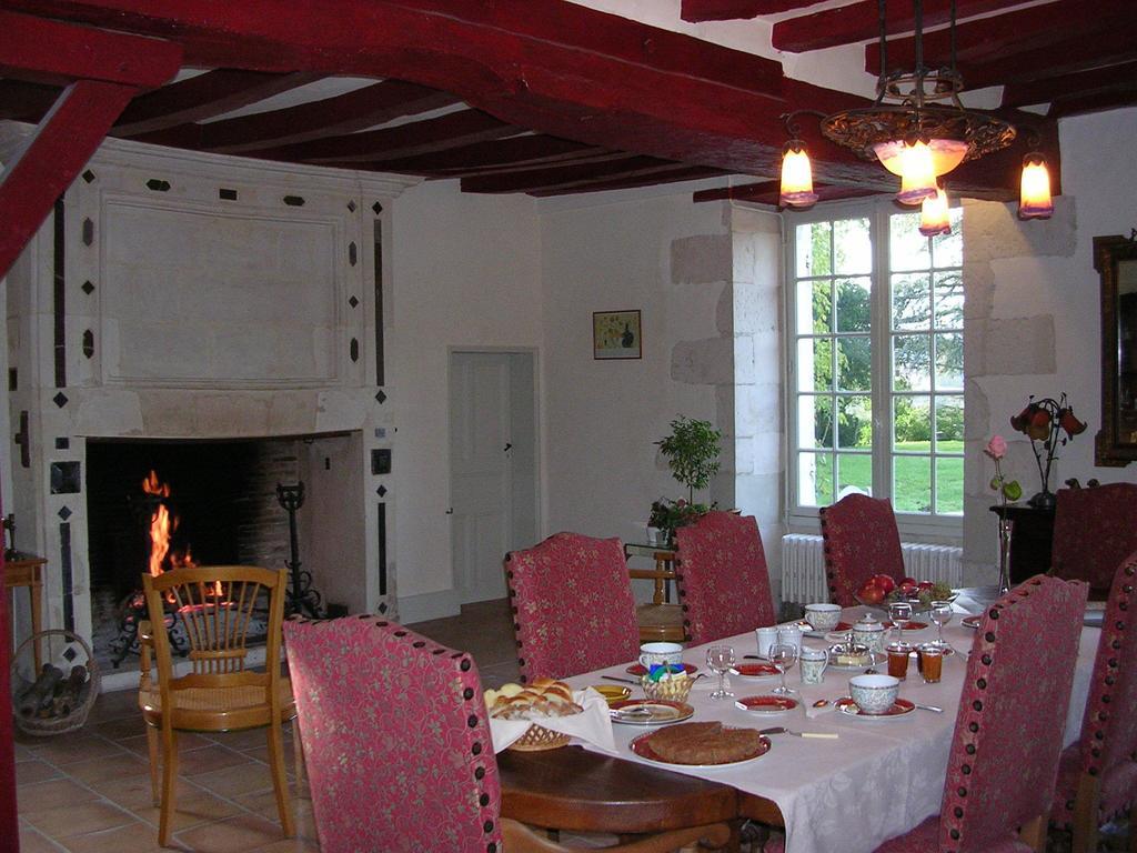 Chateau De La Noblaye Bed & Breakfast Lemere Екстериор снимка